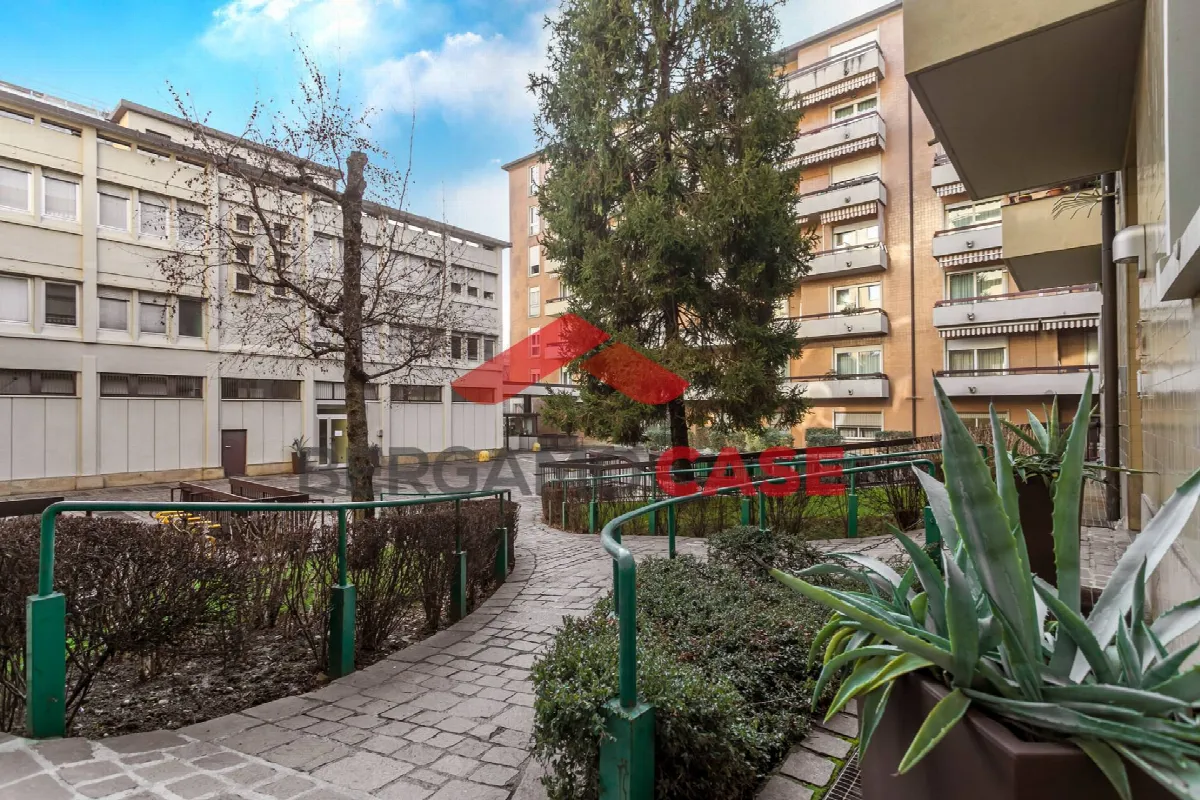 Appartamento in vendita a Bergamo, Borgo Palazzo, Centro, Stazione - foto 3