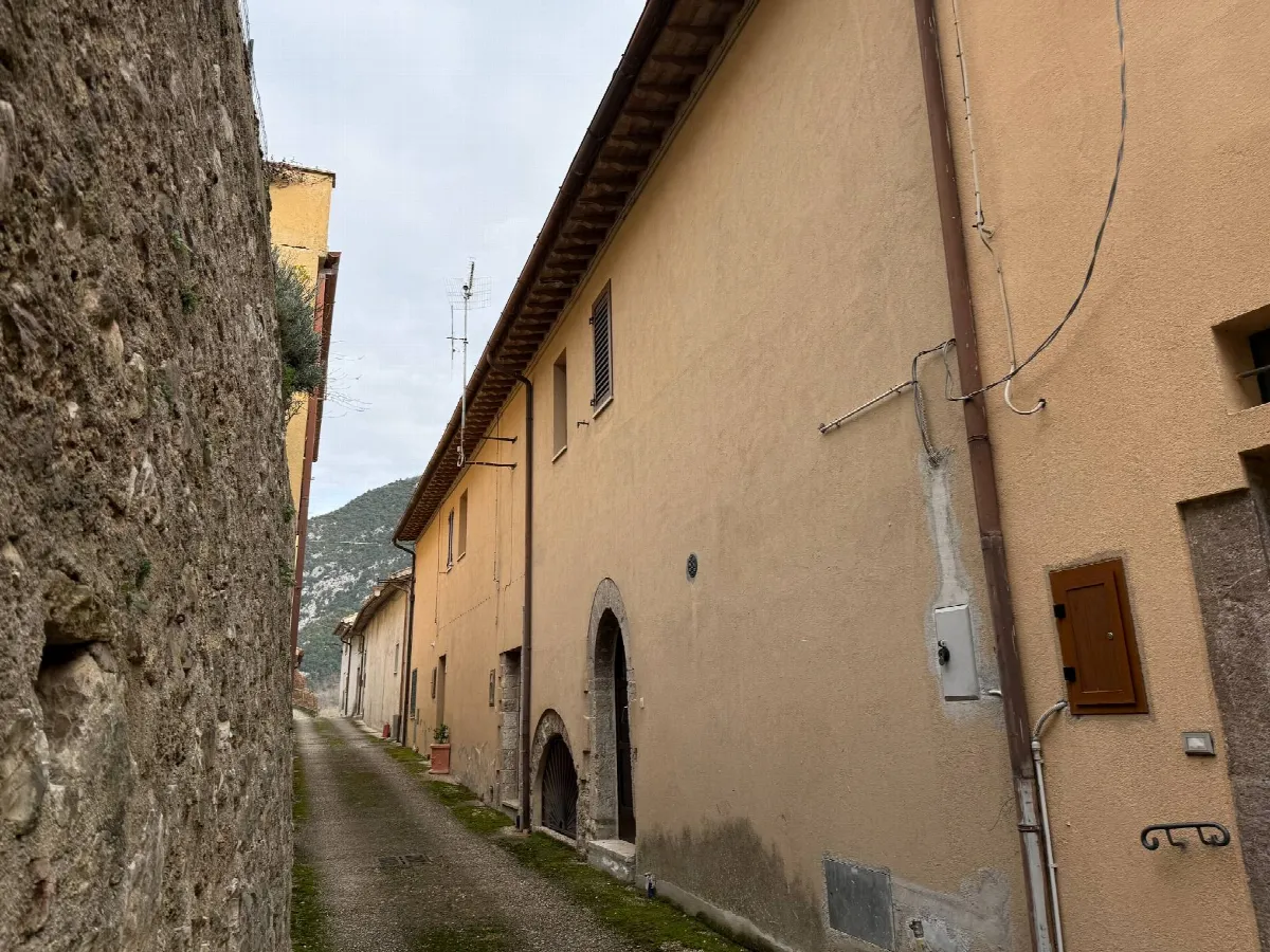 Appartamento in vendita a Cerreto di Spoleto - foto 4
