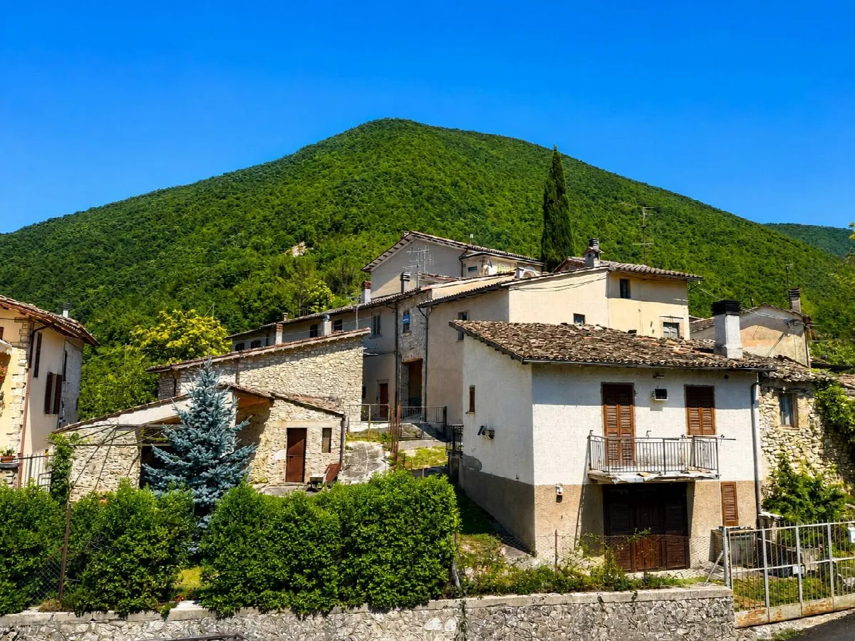 Appartamento in vendita a Cerreto di Spoleto - foto 2