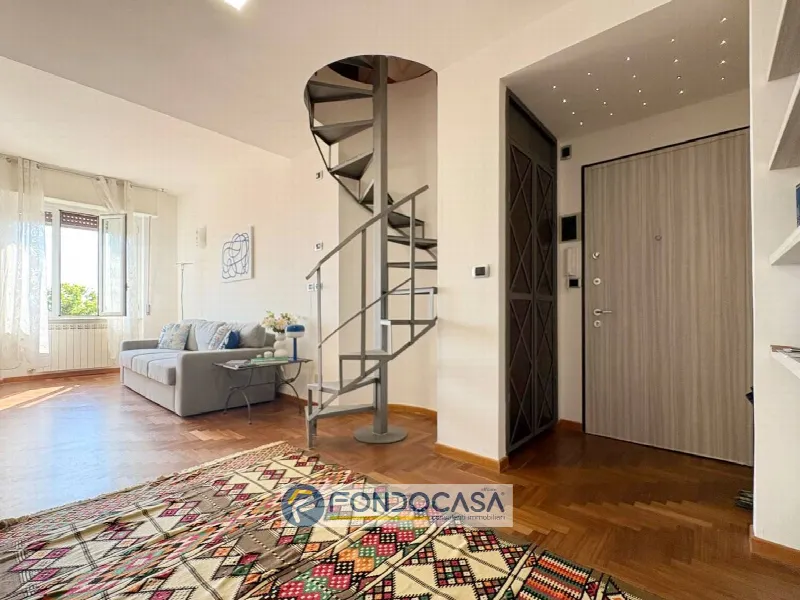 Appartamento in vendita a Savona, Villetta, Valloria - foto 1