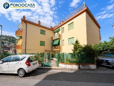 Appartamento in vendita ad Albissola Marin... - foto 1