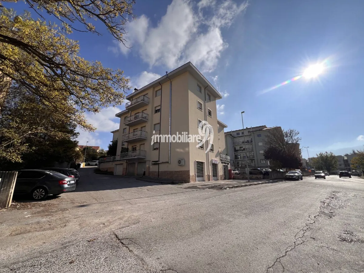 Appartamento in vendita a L'Aquila, Torretta, Torrione, Santa Barbara, San Sisto - foto 3