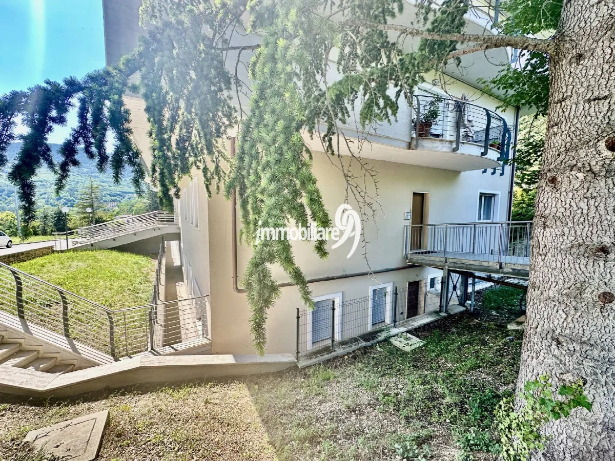 Appartamento in vendita a L'Aquila, Centro Storico - foto 4