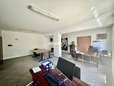 Appartamento in vendita a L'Aquila, Centro... - foto 8