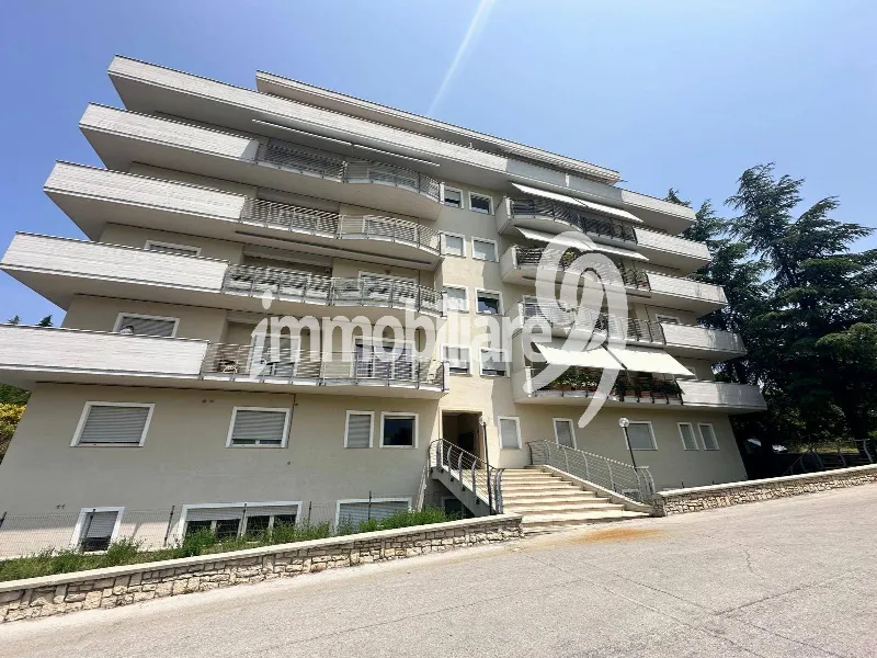 Appartamento in vendita a L'Aquila, Centro Storico - foto 1