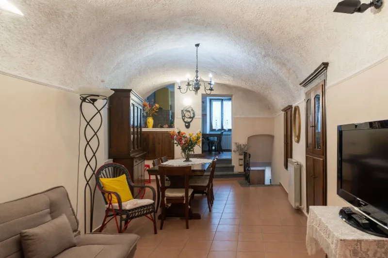 Appartamento in vendita a Pigna - foto 1