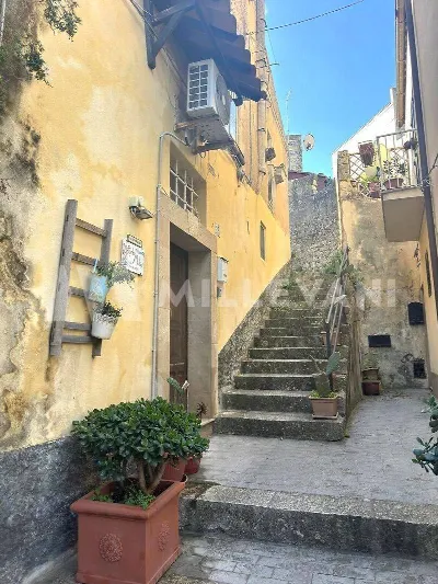 Appartamento in vendita a Ragusa, Ibla, Ce... - foto 1