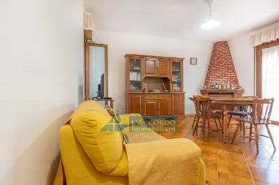 Appartamento in vendita a Chieti, Chieti s... - foto 4