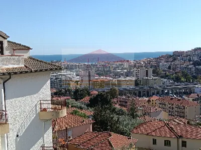 Appartamento in vendita a Imperia, Castelv... - foto 1