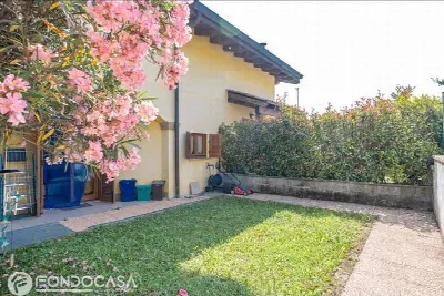 Appartamento a Faloppio