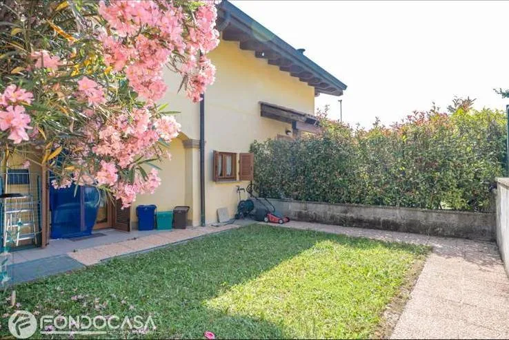 Appartamento in vendita a Faloppio - foto 1