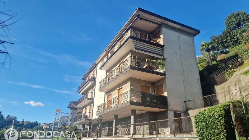 Appartamento in vendita a Como, Sagnino, Monte Olimpino, Tavernola - foto 1