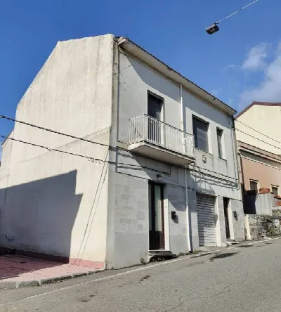 Appartamento in vendita a Milo - foto 1