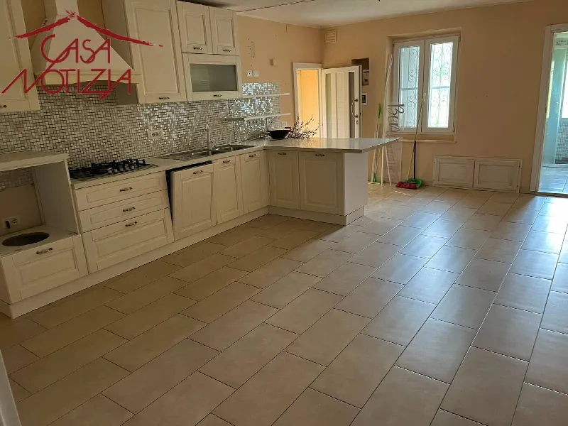 Appartamento in vendita a Gallicano - foto 1