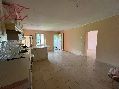 Appartamento in vendita a Gallicano - foto 2
