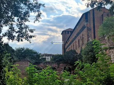 Appartamento in vendita a Pavia, Centro - foto 1