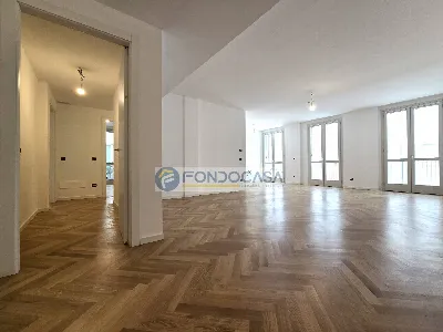 Appartamento in vendita a Pavia, Centro - foto 1