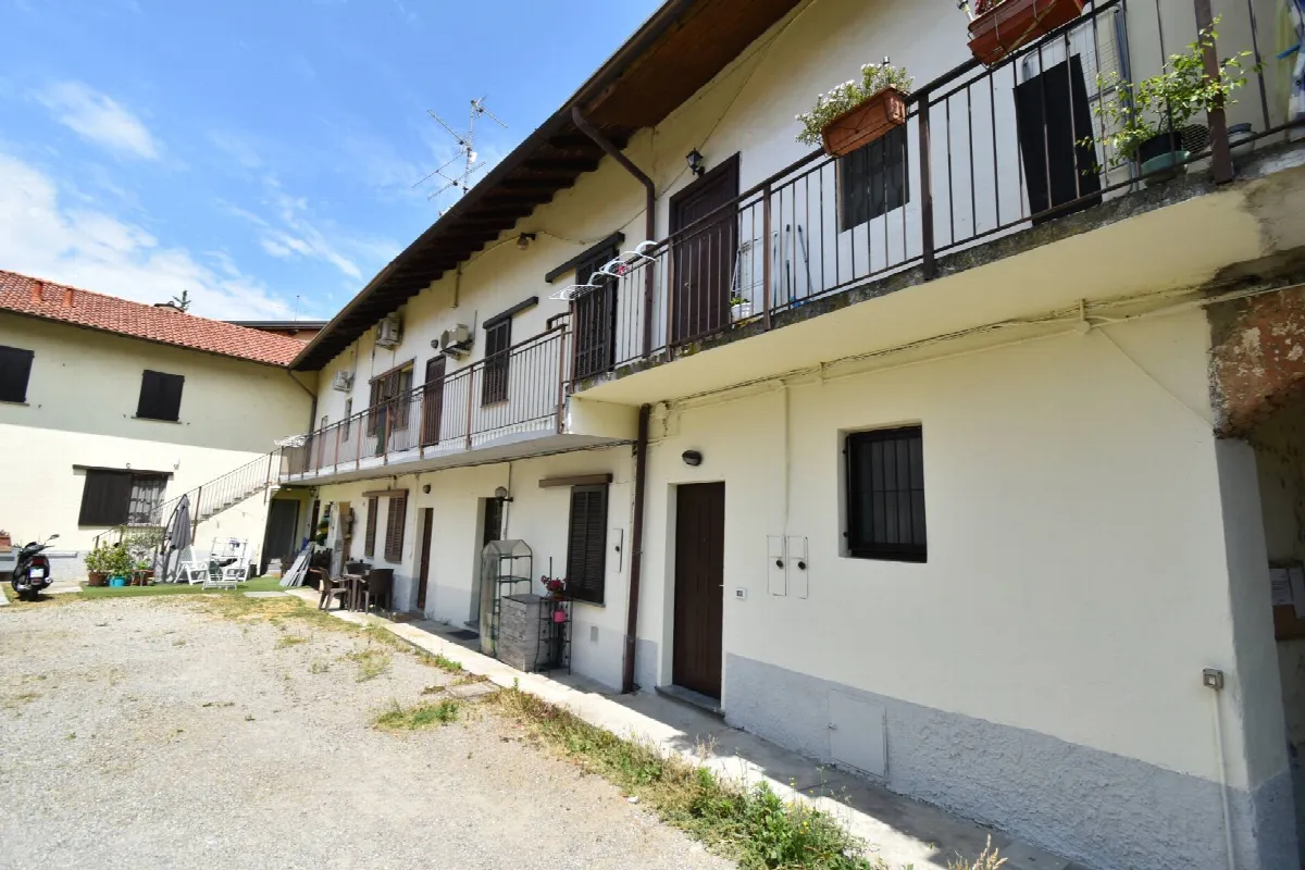 Appartamento in vendita ad Aicurzio - foto 2