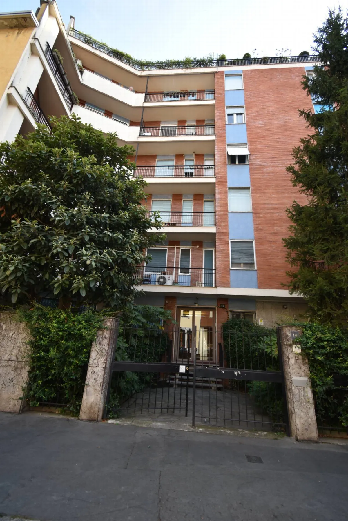 Appartamento in vendita a Milano, Porta Romana, Cadore, Montenero - foto 2
