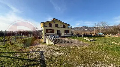 Appartamento in vendita a Colfelice - foto 1