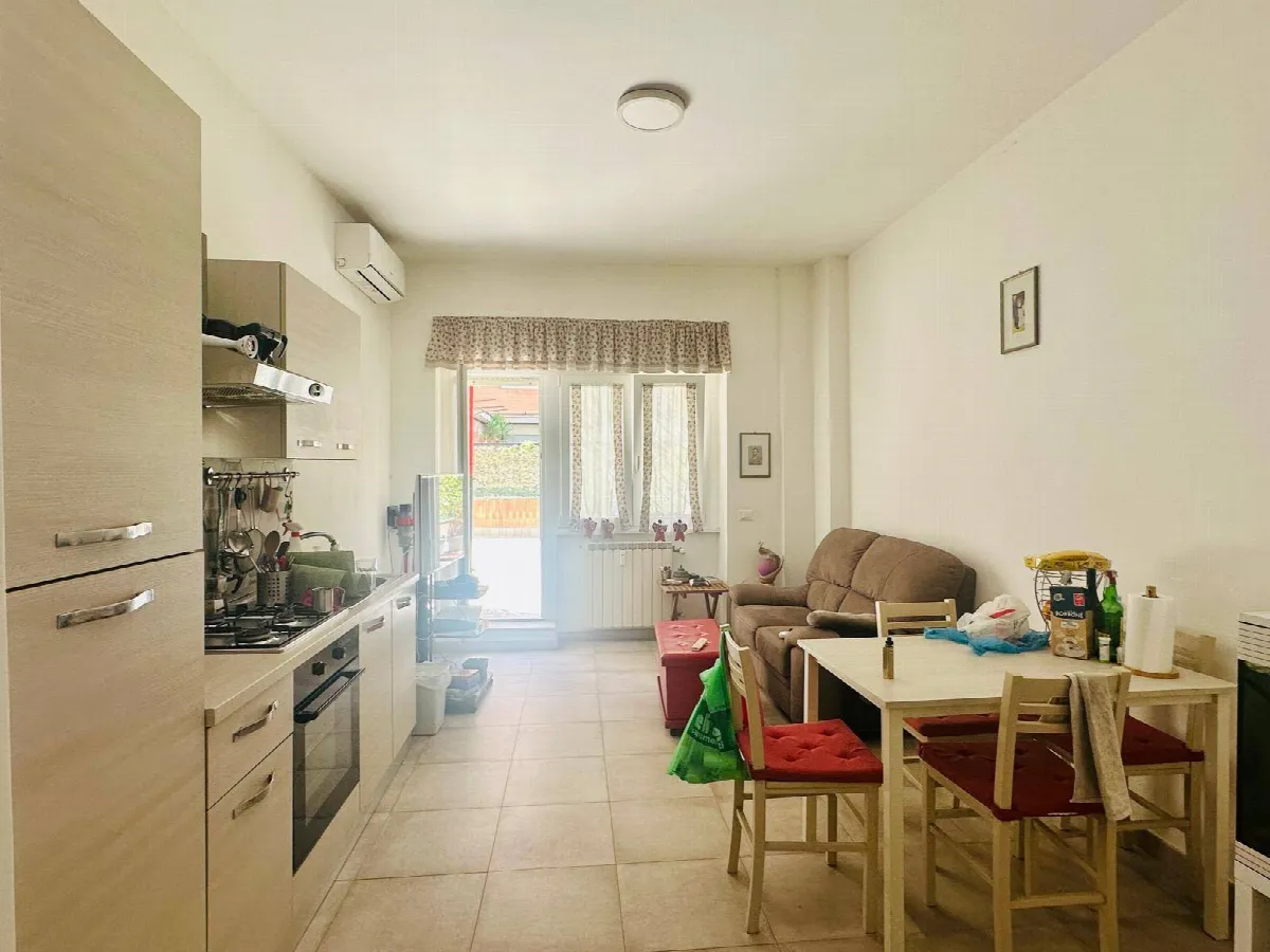 Appartamento in vendita a Roma, Lido Di Ostia, Ostia Antica, Castel Fusano - foto 2
