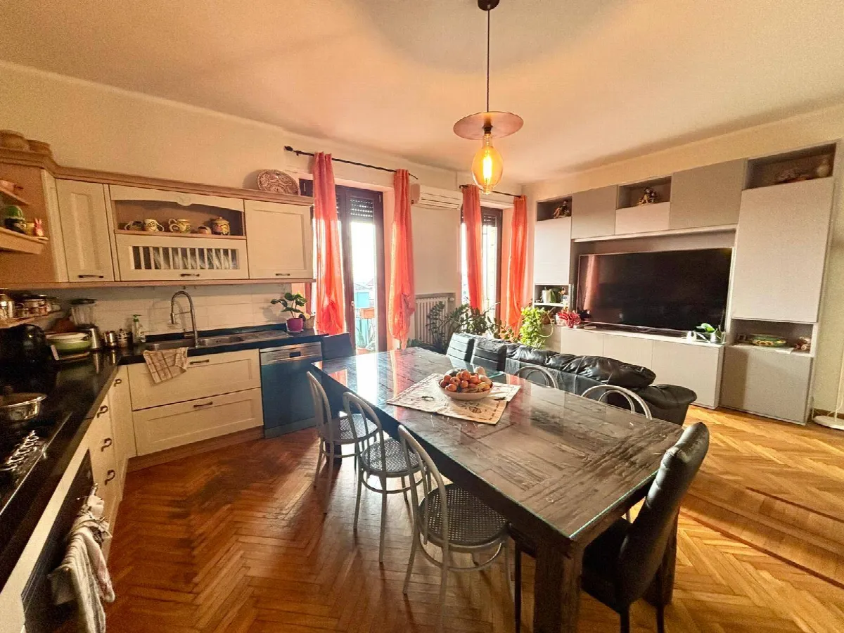 Appartamento in vendita ad Alessandria, Centro - foto 3