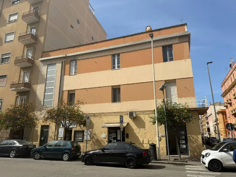 Appartamento in vendita a Cagliari, San Benedetto, Villanova - foto 1