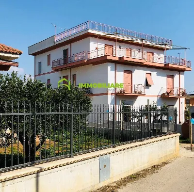 Appartamento in vendita a Cisterna di Lati... - foto 1