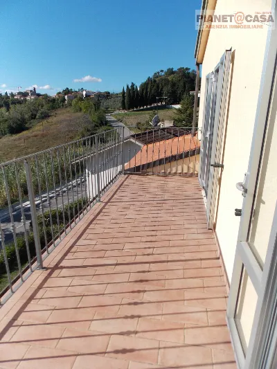 Appartamento in vendita a Monte Vidon Comb... - foto 1