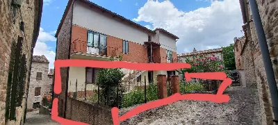 Appartamento in vendita a Santa Vittoria i... - foto 1