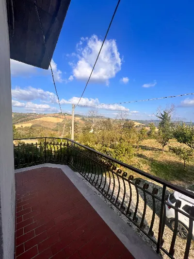 Appartamento in vendita a Santa Vittoria i... - foto 1