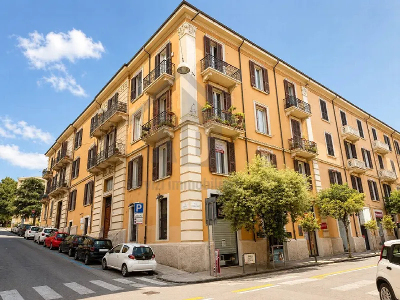 Appartamento in vendita a Cosenza, Centro, Mancini - foto 1