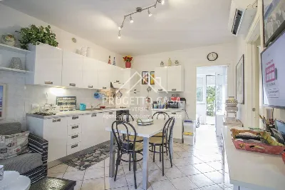 Appartamento in vendita a Pietrasanta - foto 2
