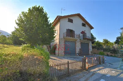 Appartamento in vendita a Montemonaco - foto 2