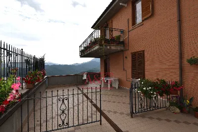 Appartamento in vendita a Montemonaco - foto 1