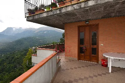 Appartamento in vendita a Montemonaco - foto 2