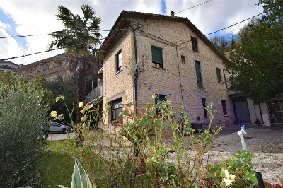 Appartamento in vendita ad Amandola - foto 2