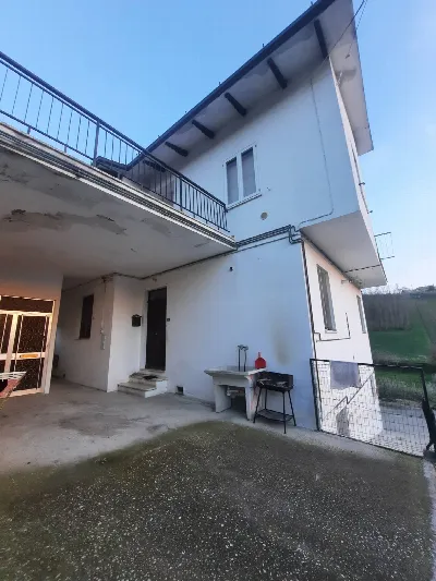 Appartamento in vendita a Monsampietro Mor... - foto 1