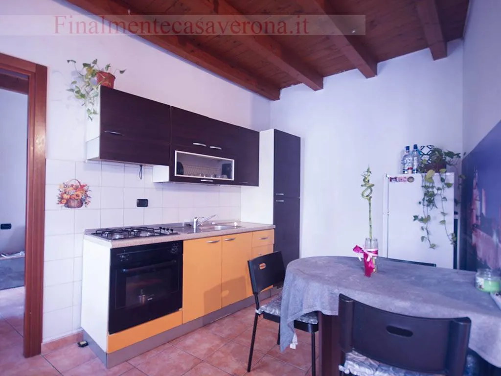Appartamento in vendita a Verona, Santa Lucia, Golosine, Zona Fiera - foto 3
