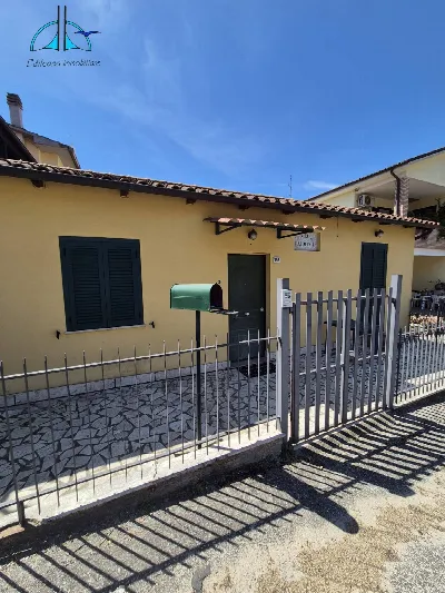 Appartamento in vendita a Fara in Sabina - foto 2