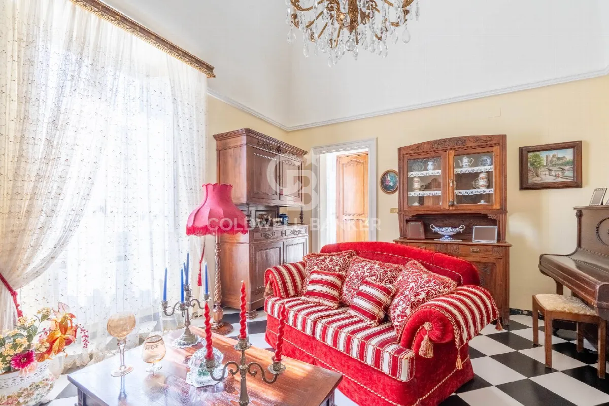 Appartamento in vendita a Brindisi, Centro Storico, Cappuccini, Commenda - foto 2