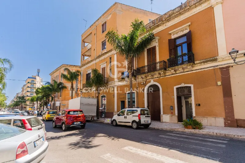 Appartamento in vendita a Brindisi, Centro Storico, Cappuccini, Commenda - foto 1