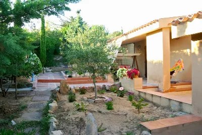 Appartamento in vendita a Trinità d'Agultu... - foto 1