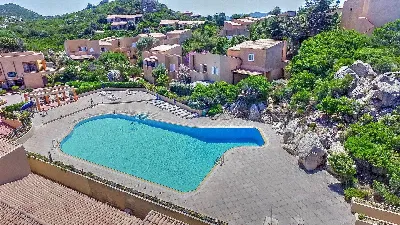 Appartamento in vendita a Trinità d'Agultu... - foto 1