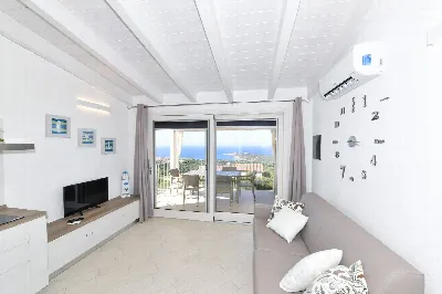 Appartamento in vendita a Trinità d'Agultu... - foto 4