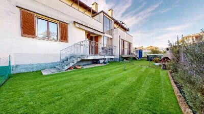 Appartamento in vendita a Venegono Superio... - foto 1