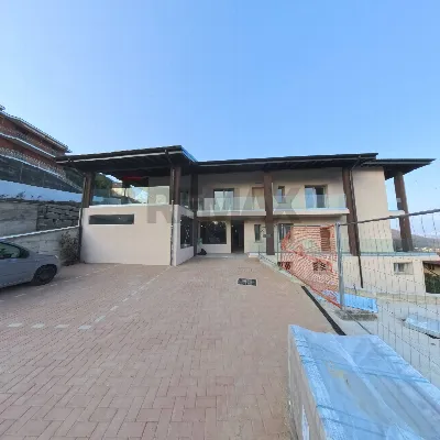 Appartamento in vendita a Cadegliano-Vicon... - foto 1