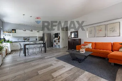 Appartamento in vendita a Porto Ceresio - foto 2