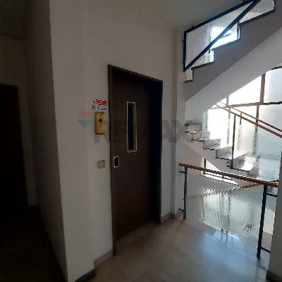 Appartamento in vendita a Varese, Centro, ... - foto 4