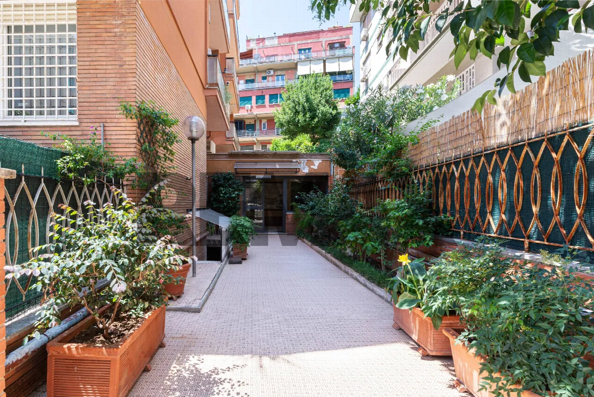 Appartamento in vendita a Roma, Balduina, Medaglie D'oro, Degli Eroi - foto 2